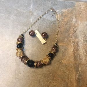 Necklace-earring set gold/leopard print.